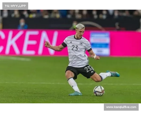 多特蒙德更衣室矛盾曝光，施洛特贝克公开批评队友引发内部动荡